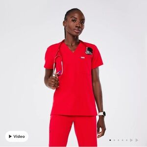 Figs Scrubs Set Pop Red